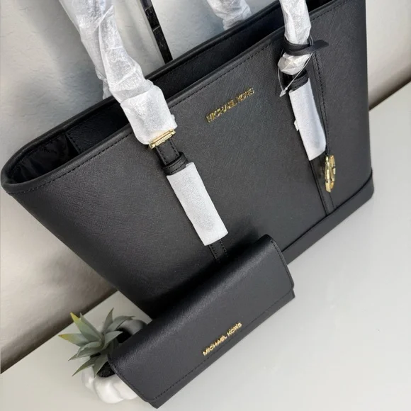 MICHAEL KORS Jet Set Travel SM Top Zip Shoulder Tote & Trifold Wallet Black NWT - Picture 2 of 16